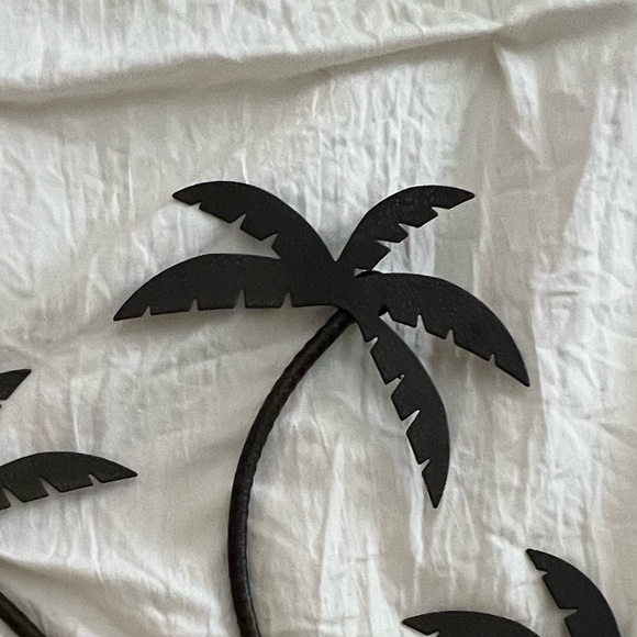 Set of 2 black metal palm tree candle holder wall decor - Picture 10 of 10